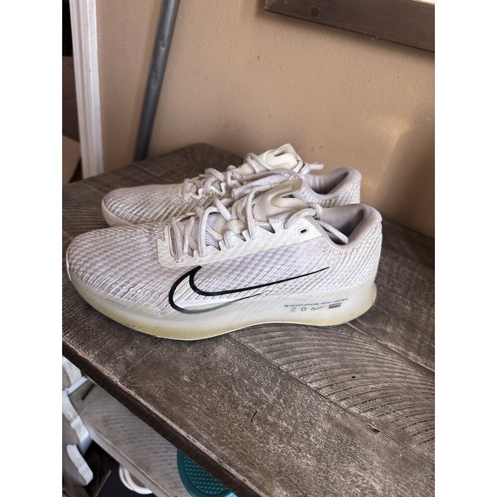Nike NikeCourt Air Zoom Vapor 11 HC 'White Black' DR6966-101 Mens Size 7.5